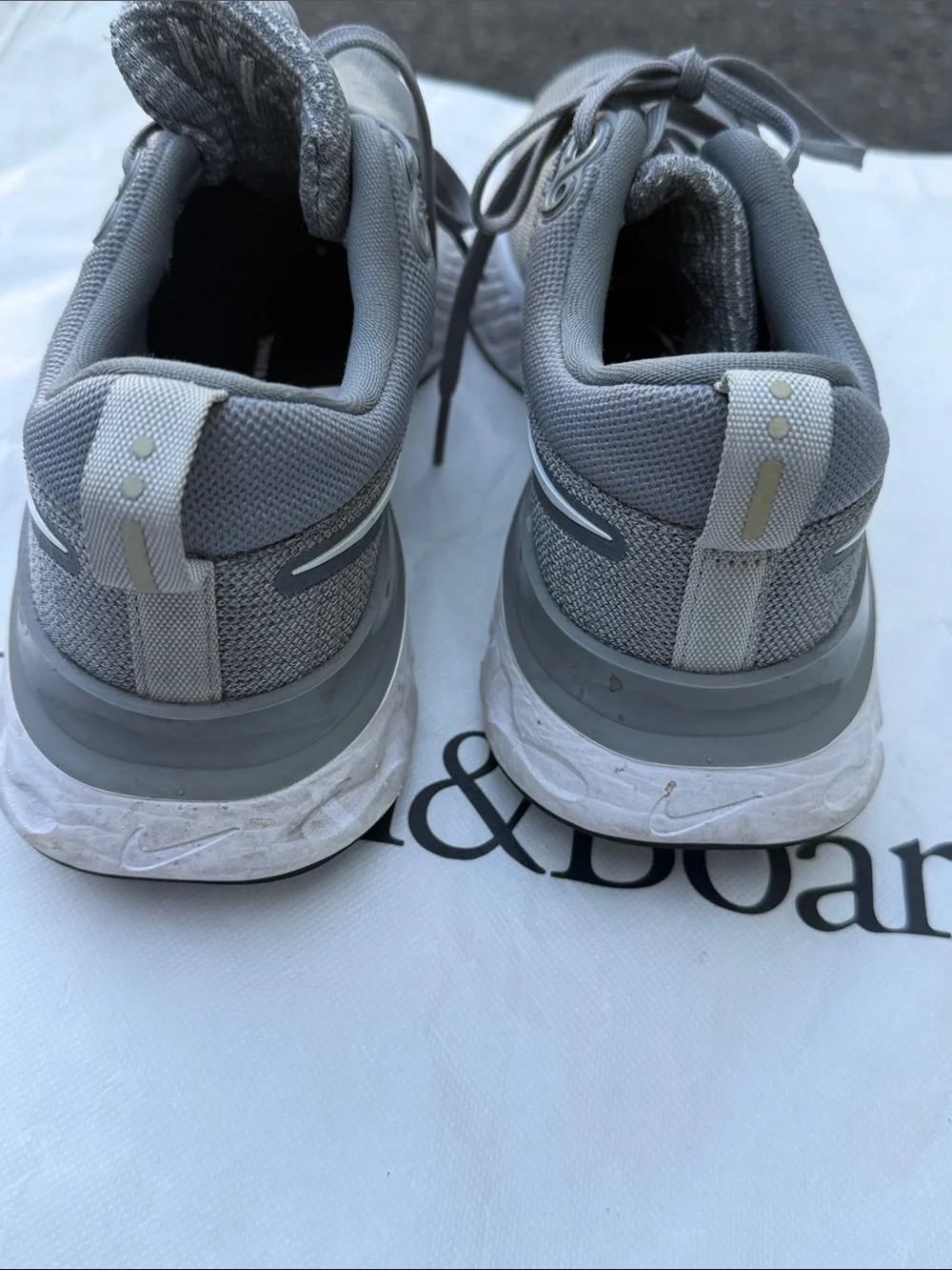 Nike  Women React Infinity Run Flyknit Running Shoes - Light Gray
